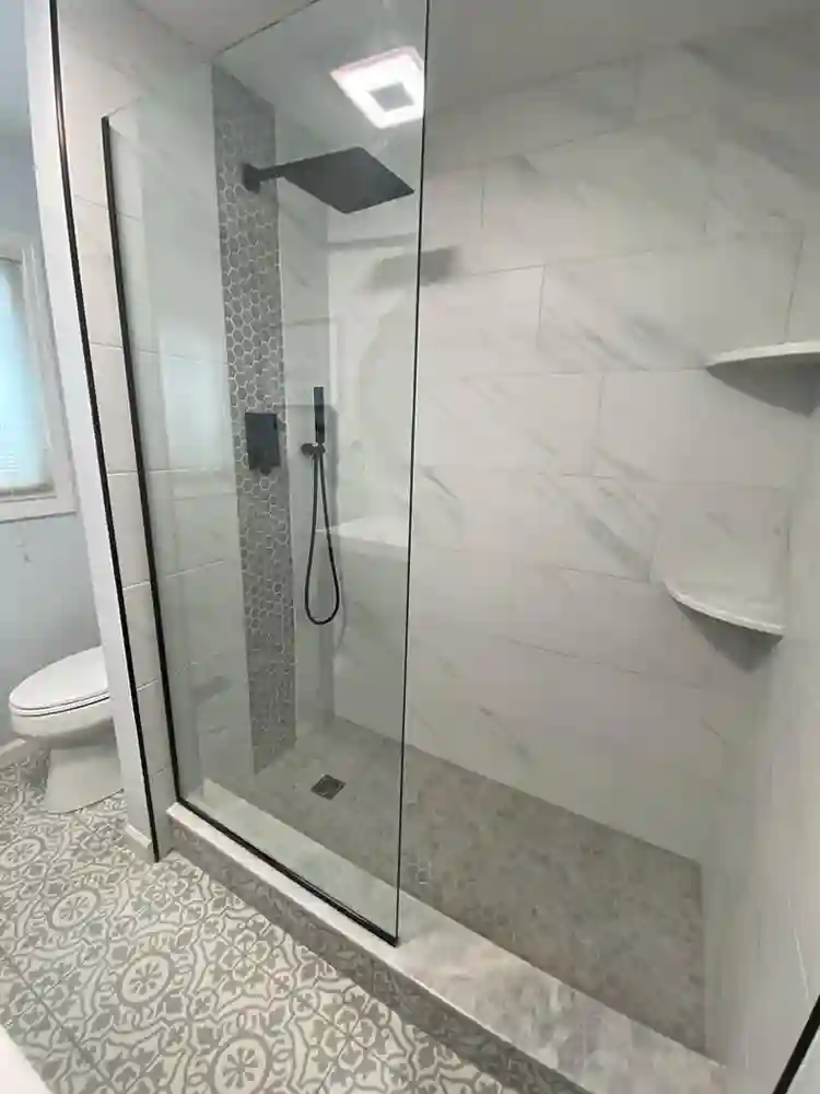 PRIVATE ROOM- RIVERVIEW HOME w/pool