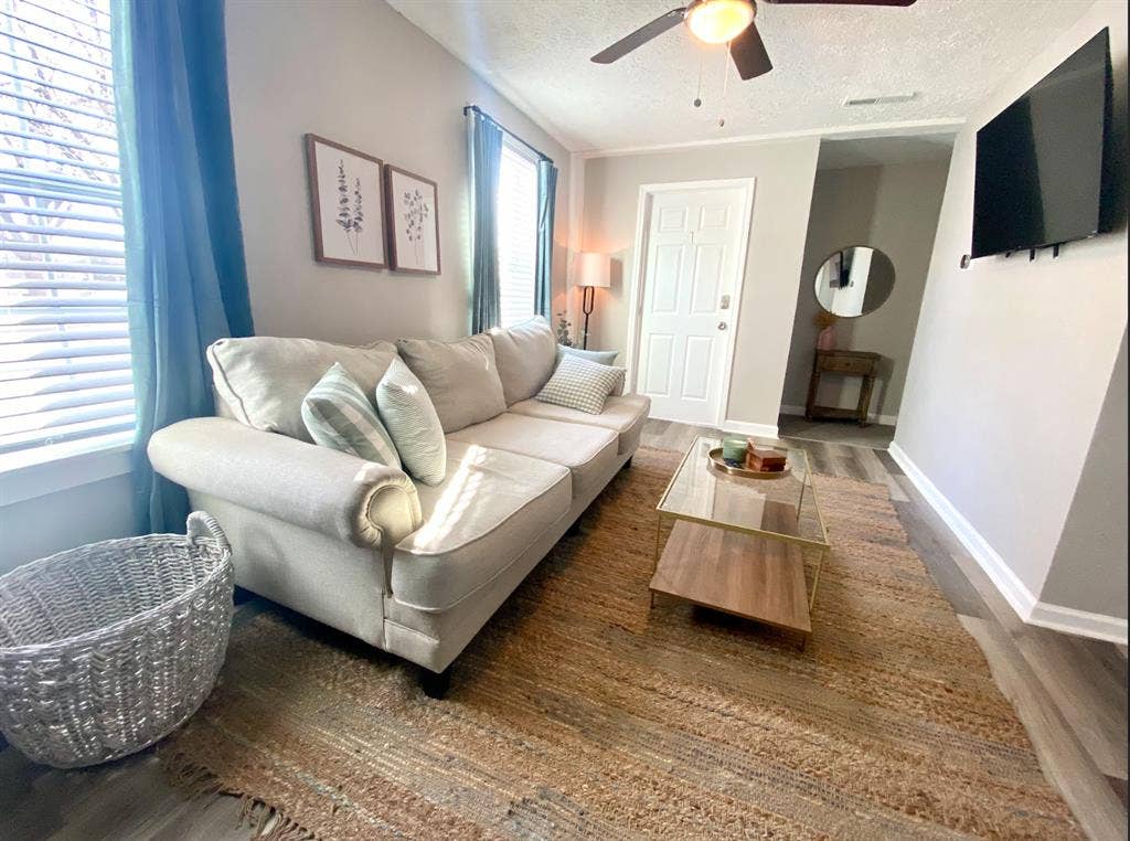 Private Room -Clarksville, IN