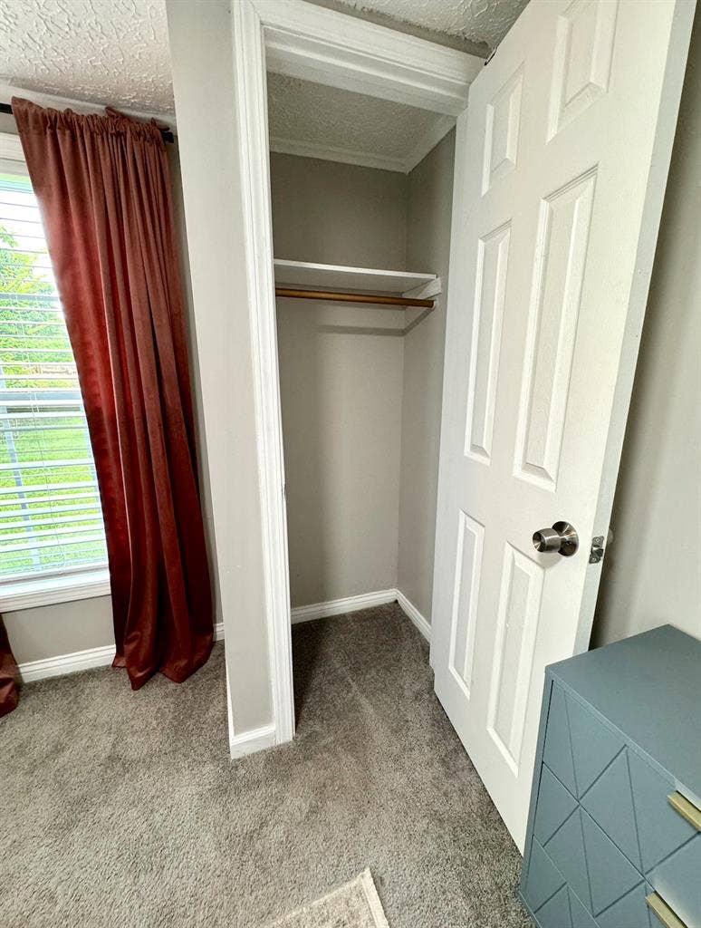 Private Room -Clarksville, IN