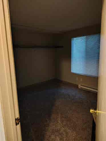 room for rent, Beaverton duplex.