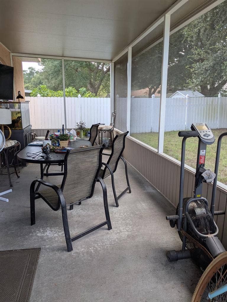 Large 1 bedroom private bath