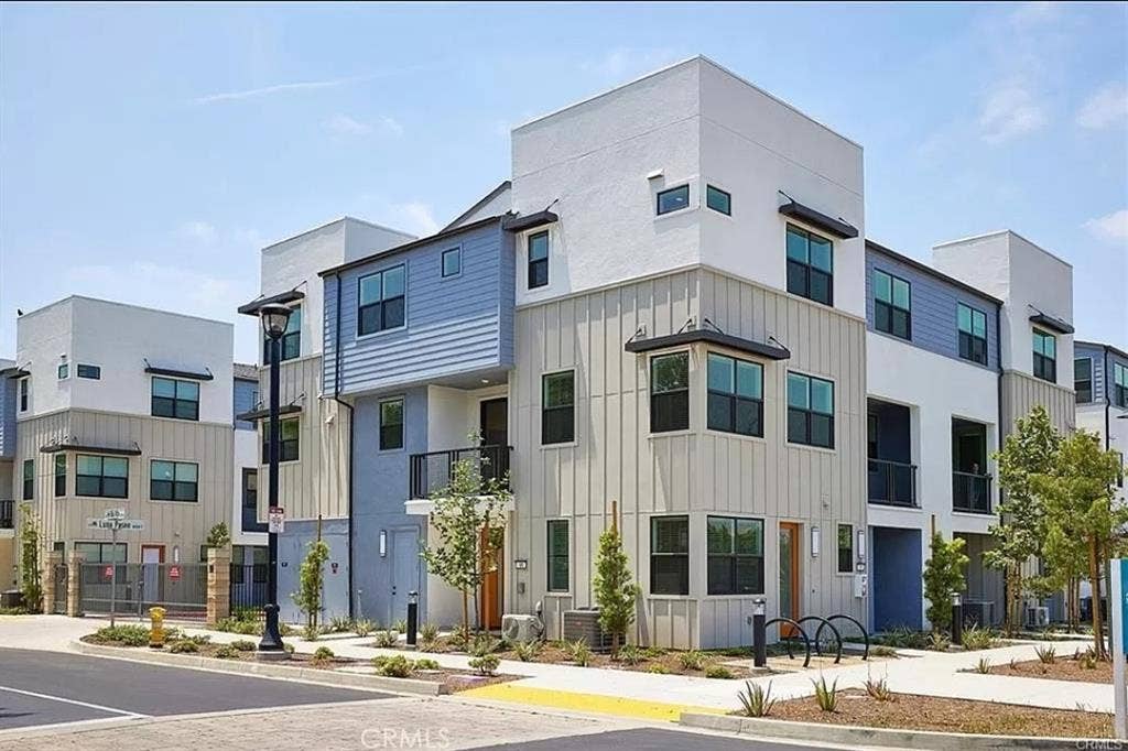 Room for Rent Co living Condo