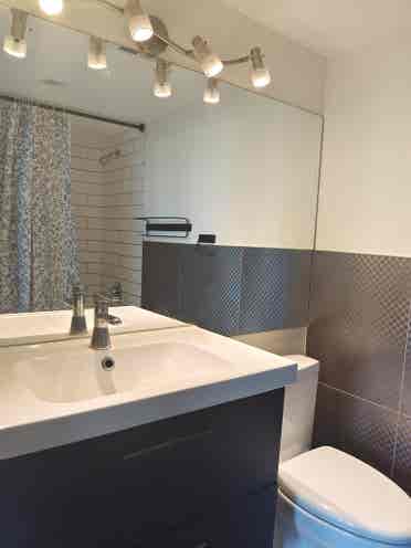 Baths BURNABY APARTMENT