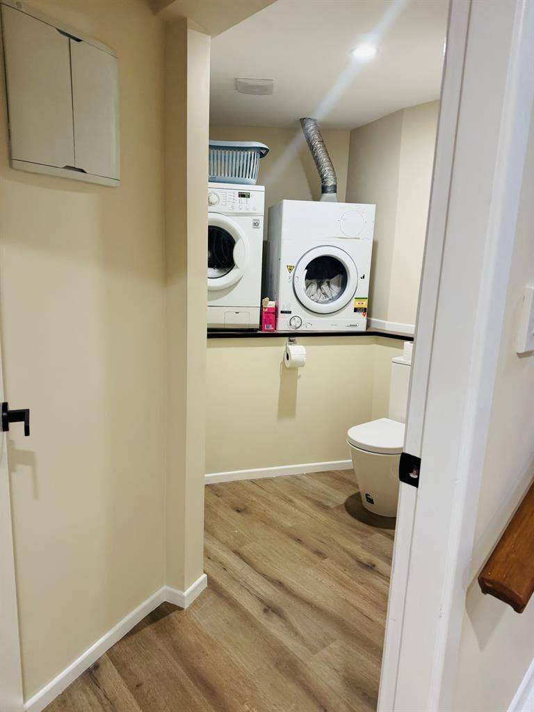 Flatmates wanted