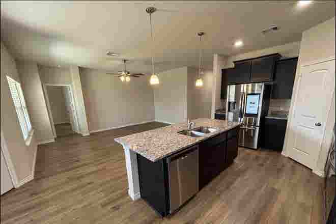 2 Fully Furnished Private Bedrooms!
