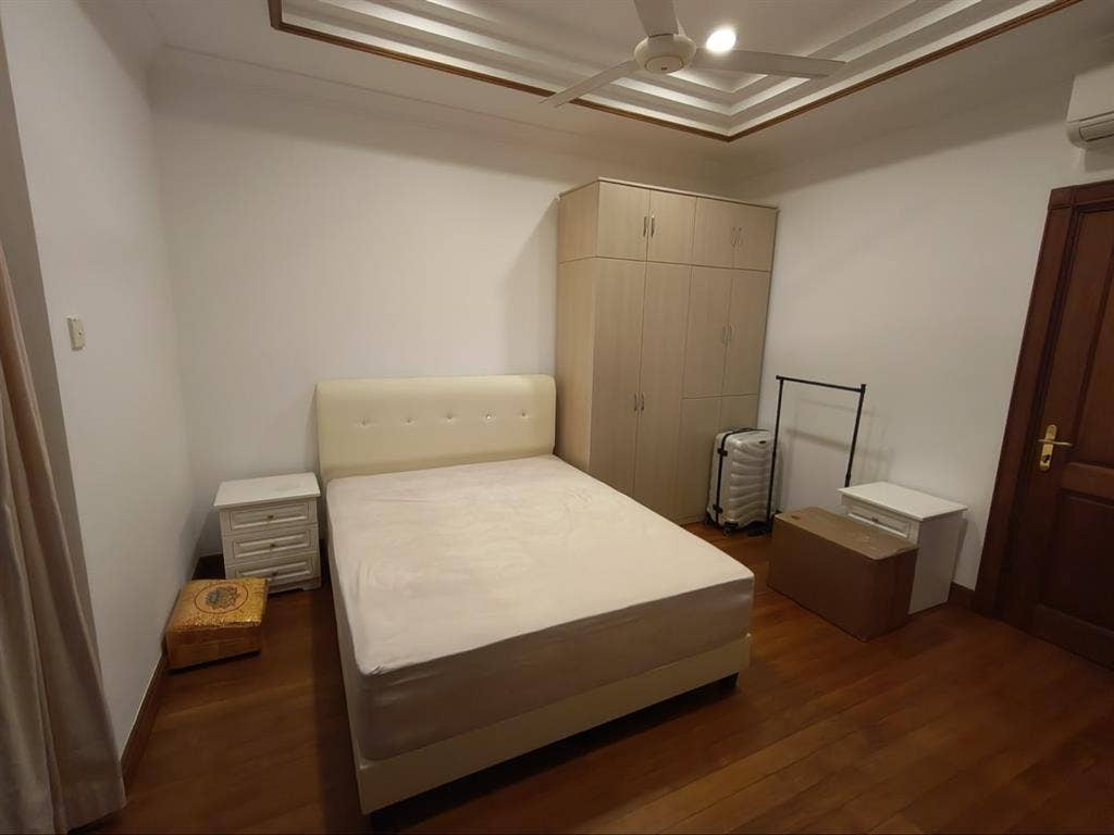 Master bedroom for rent East Coast