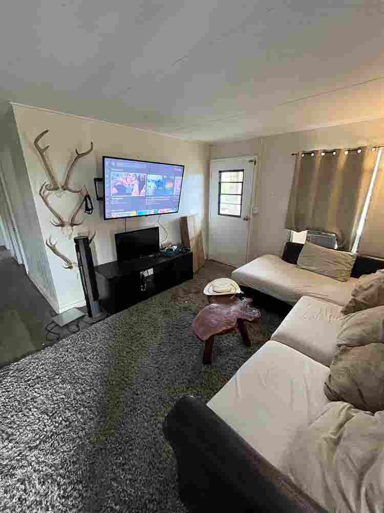 Subleasing my room till October
