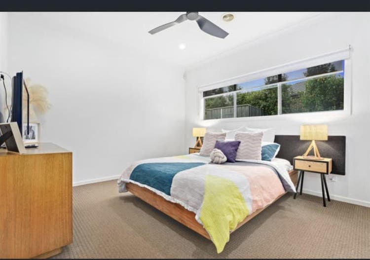 Room for rent for female