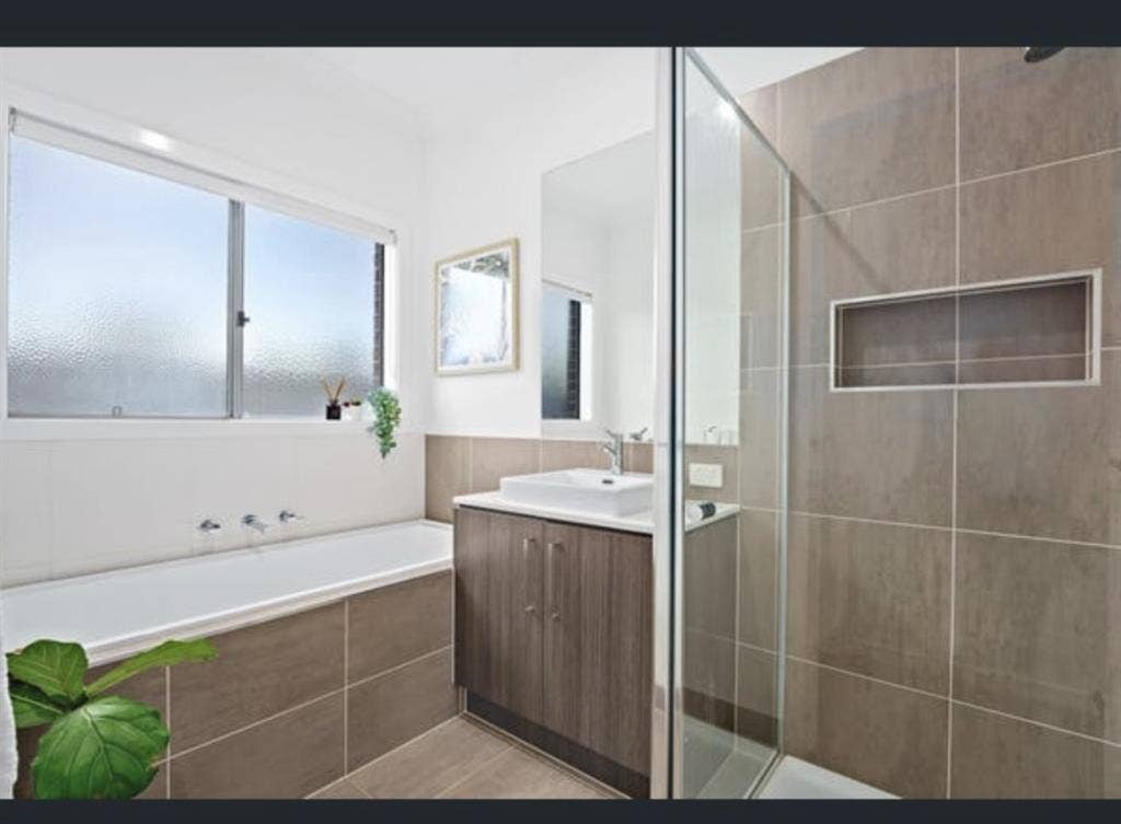 Room for rent for female