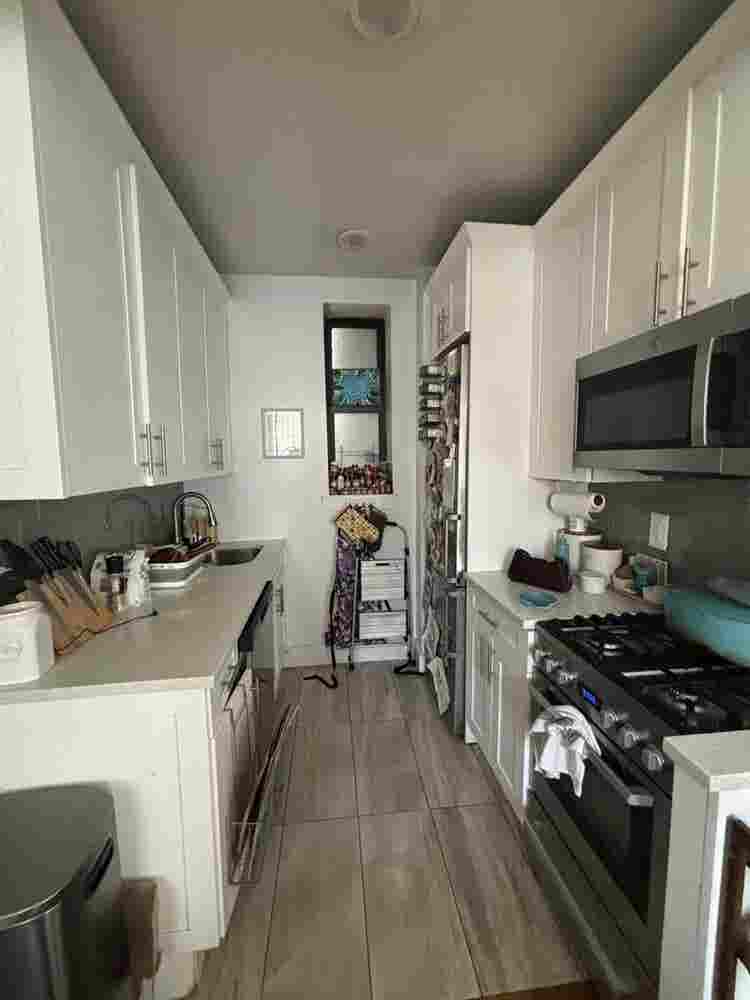 3rd roommate wanted!!
