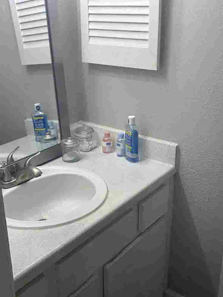 Room for rent..