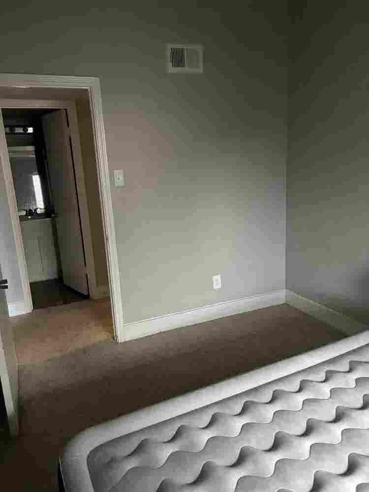 Room for rent..