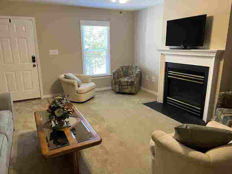Furnished Room 
Available Now!