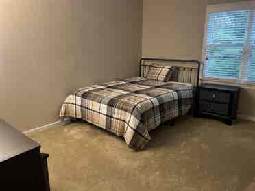 Beautiful townhouse with a room!