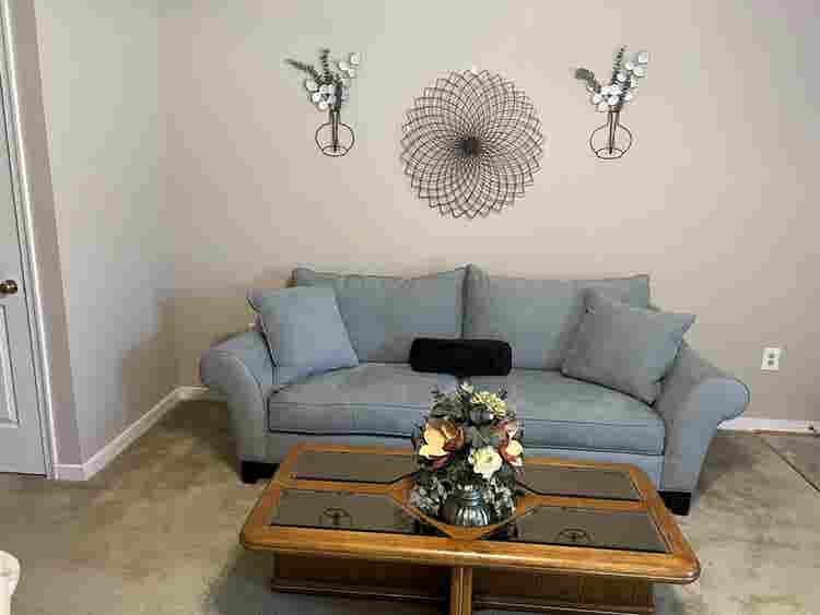 Furnished Room 
Available Now!