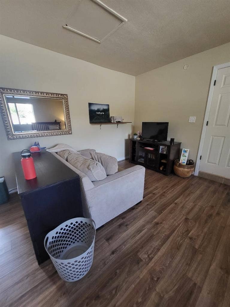 Great room to rent!