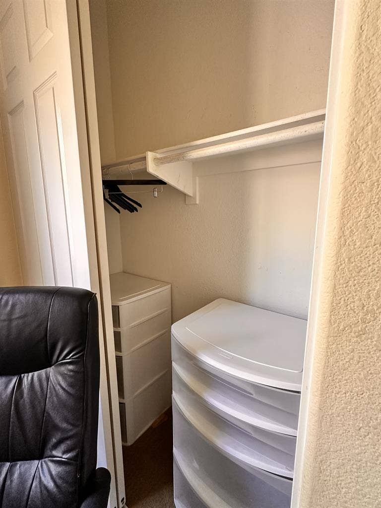 2X Private Rooms for Rent