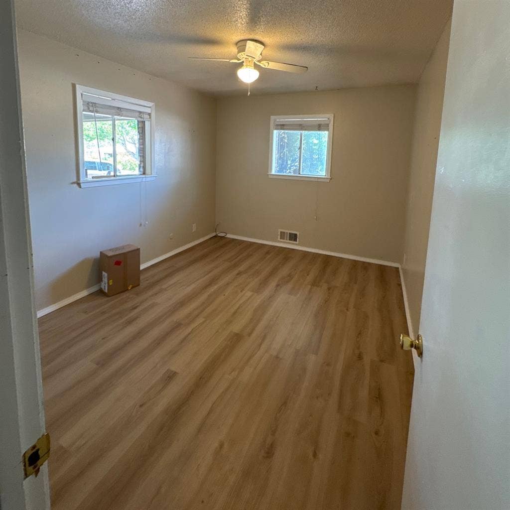 Spare room NE Albuquerque