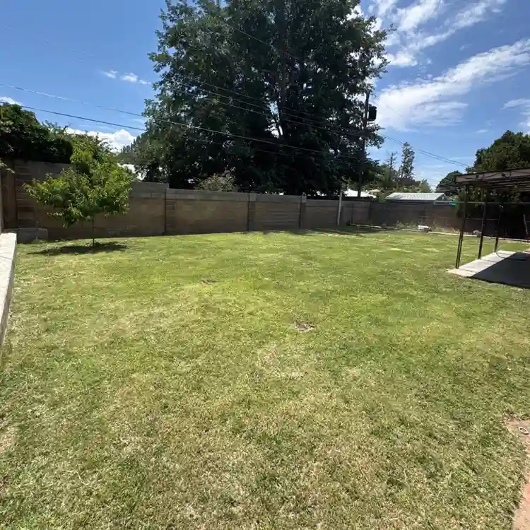 Spare room NE Albuquerque