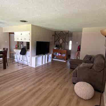 Spare room NE Albuquerque