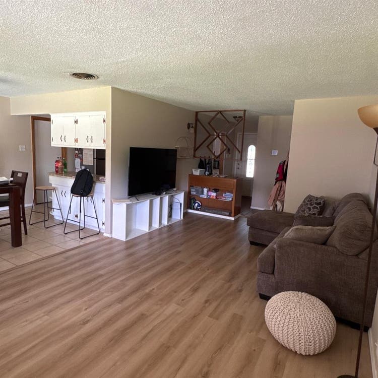 Spare room NE Albuquerque