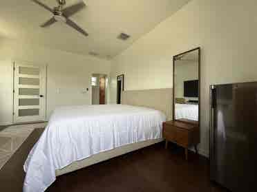 Newly Renovated Master In Avalon