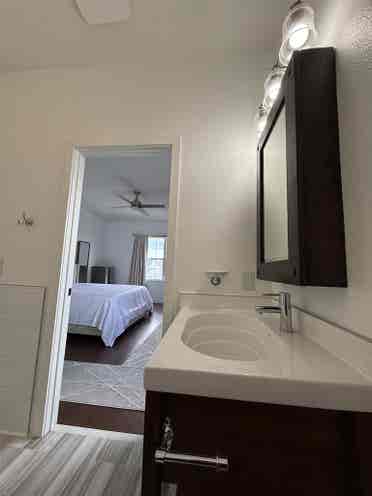 Newly Renovated Master In Avalon