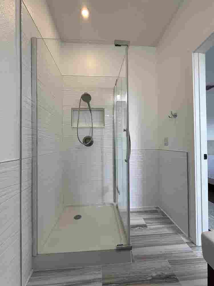 Newly Renovated Master In Avalon