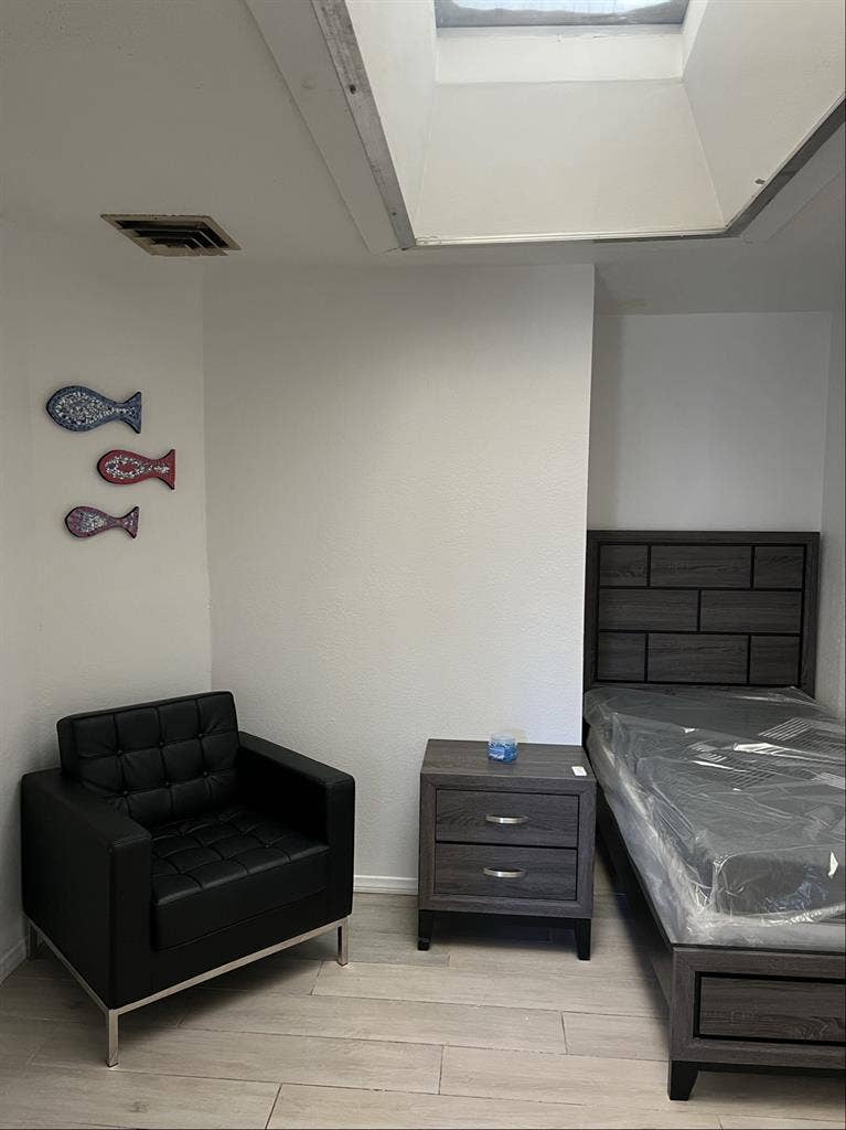 Small sized room for rent