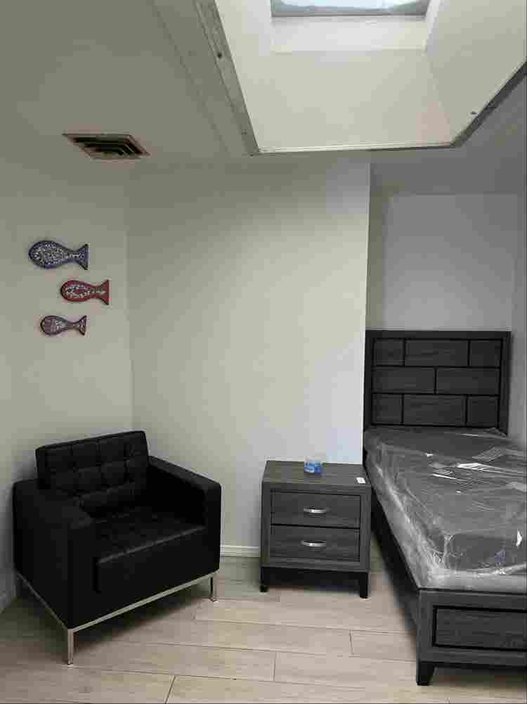 Small sized room for rent