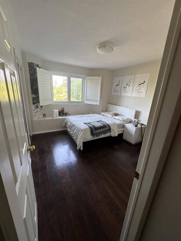 Room for Rent $/mo Females