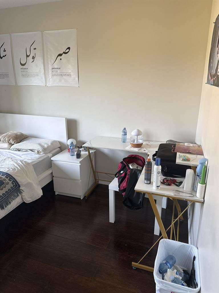 Room for Rent $/mo Females