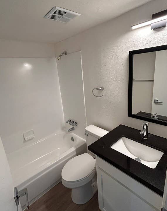 Private Room Near UArizona