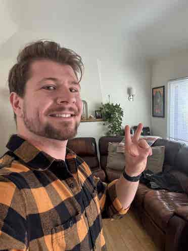 1 roommate, 3 bedroom townhouse