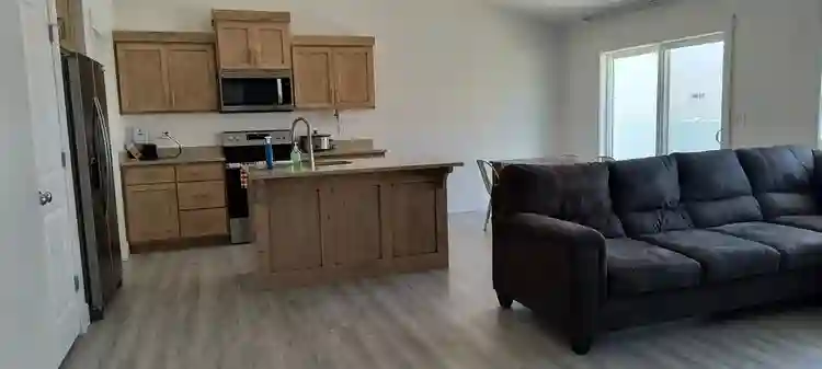 Cozy private room w/ street parking