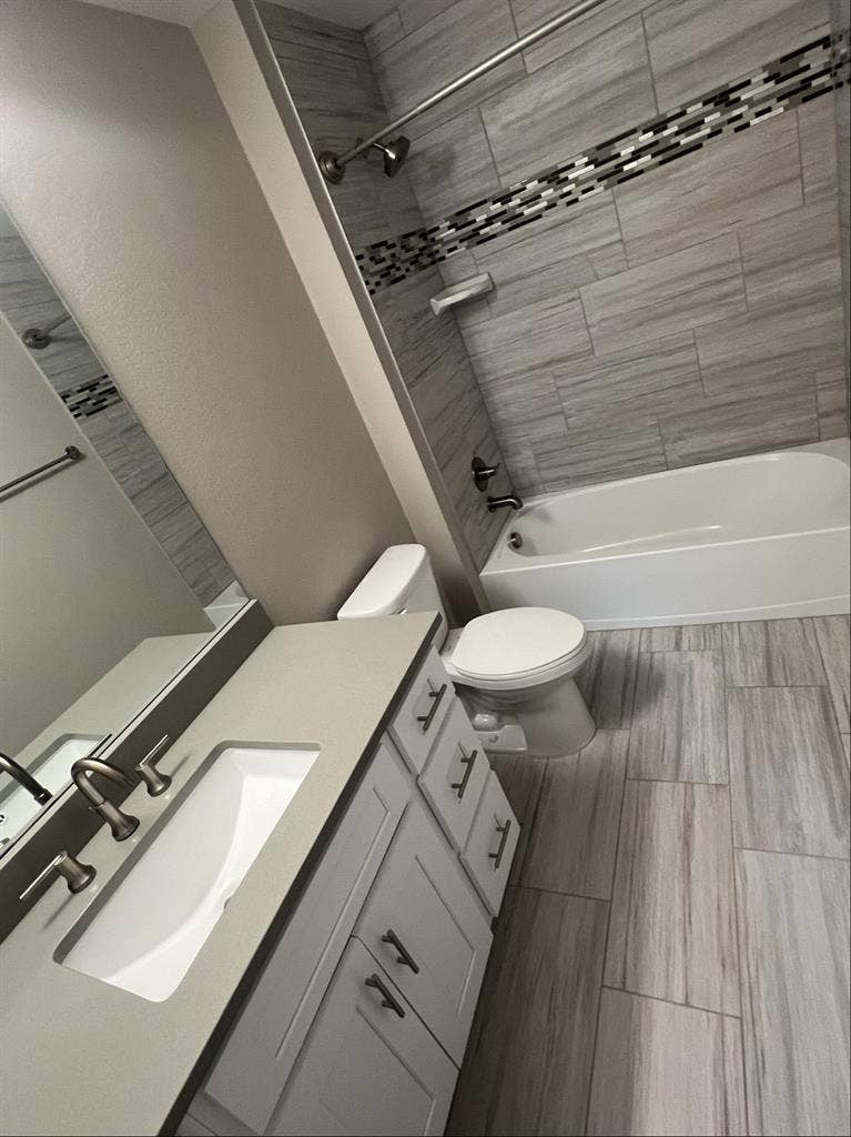 Female roommate- 1 bedroom