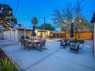 ROOM FOR RENT IN ART DISTRICT