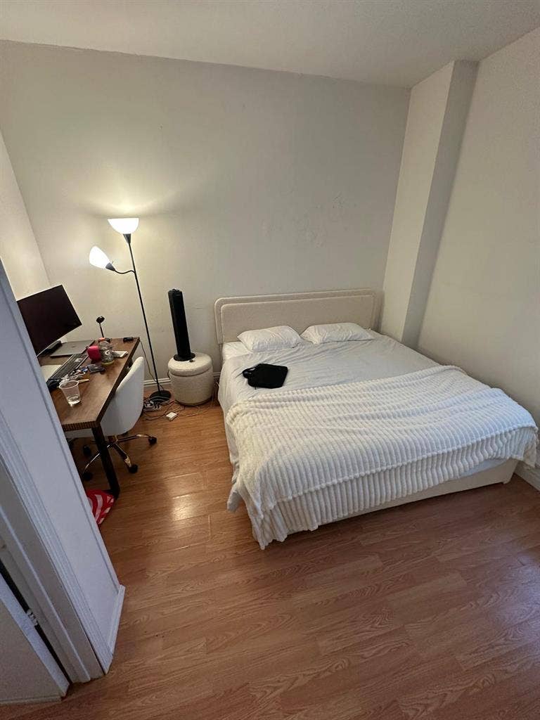 ✨Clean Spacious Room Midtown South✨