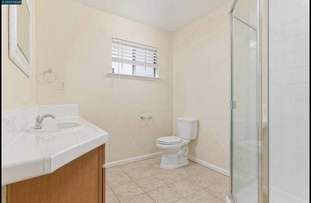 Room for rent with price bathroom