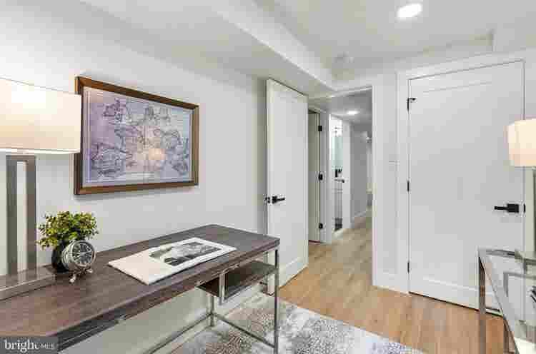 Modern & spacious basement apart