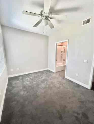 Room for rent in North Phoenix
