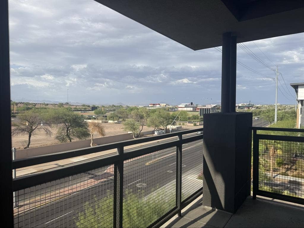 beautiful apartment to share