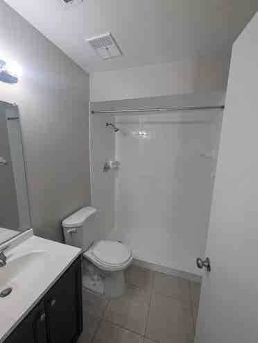 Room for rent Valencia East Campus