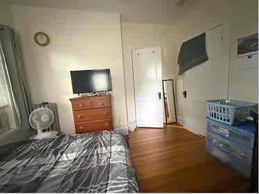 Room for rent - year lease