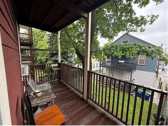 Room for rent - year lease