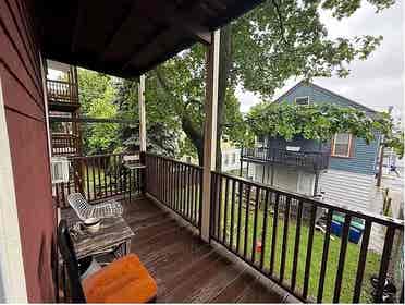 Room for rent - year lease