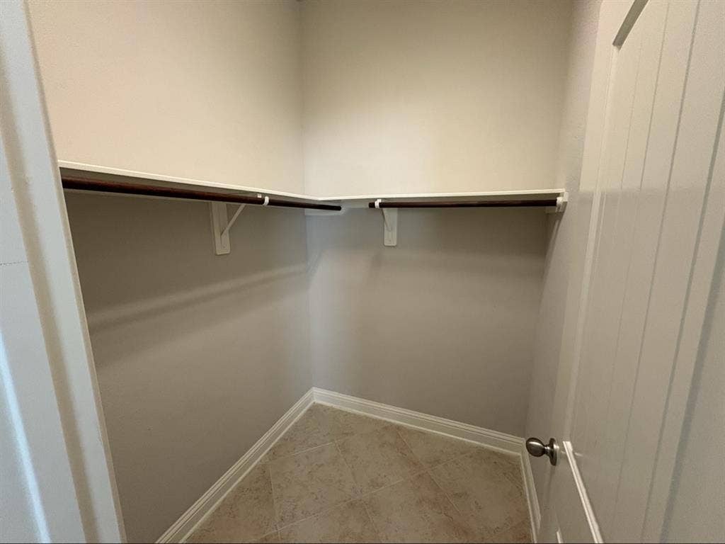 Looking for Roomie for Spare Room