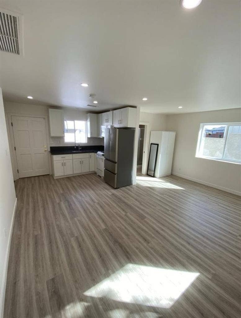 Back House for rent in late August