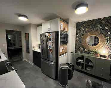 Private Room and Shared Bath