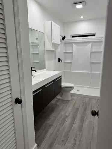 Single room in 4 BR home